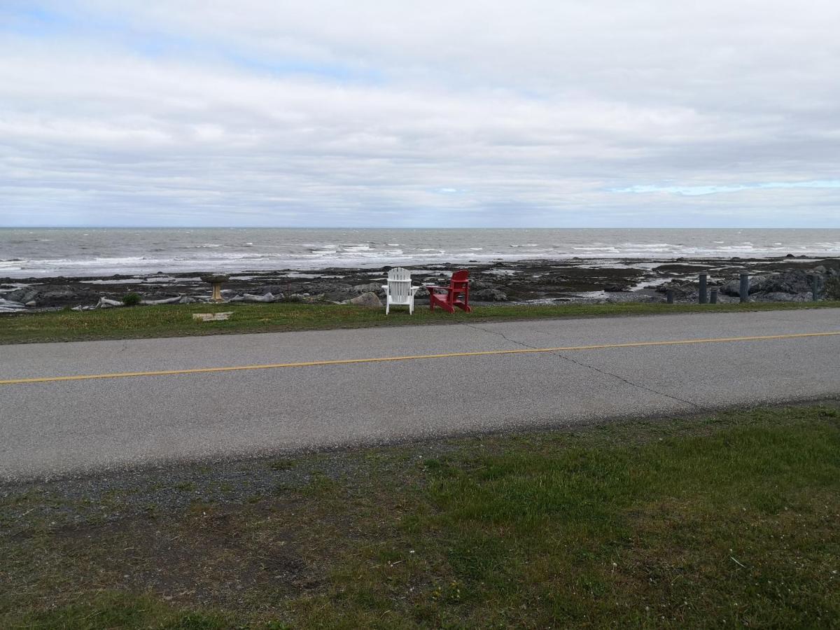 Les Cabines Du Phare Rimouski Exterior foto